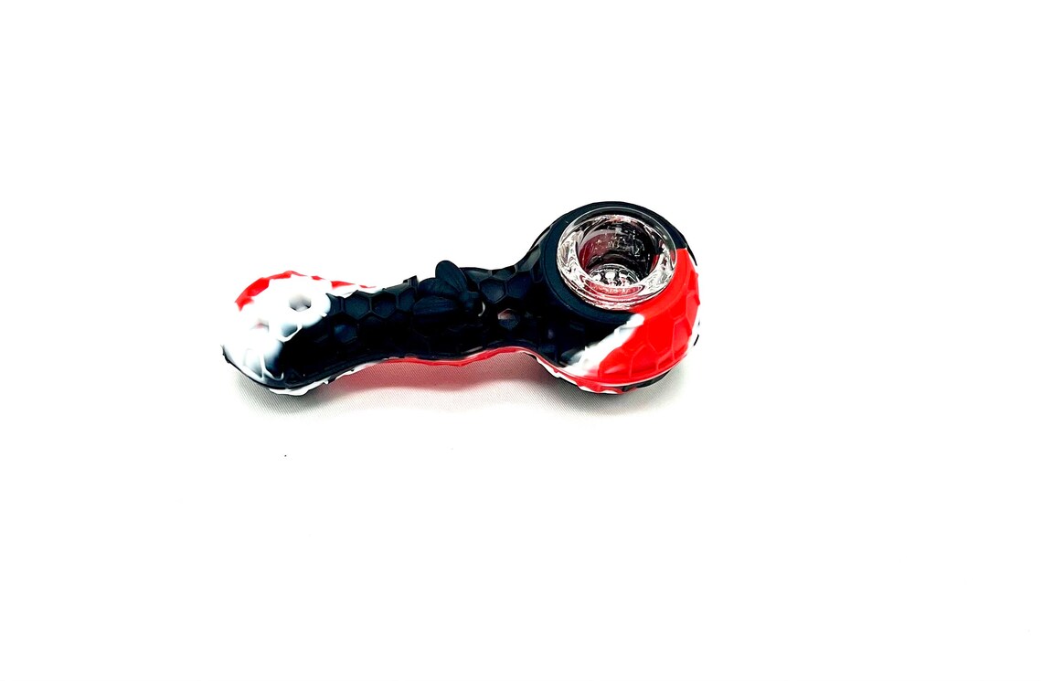 Silicone Pipe 4.3" With GLASS BOWL and Clean Tool-HoneyComb Bee